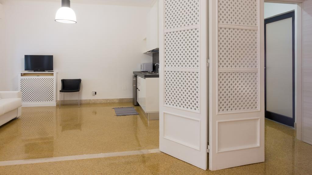 Suite In Center Palermo Room photo